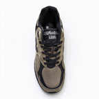 JJJJound x New Balance 990v3 classic collaboration model, Made in USA style. Premium brown suede matched with breathable mesh fabric, iconic dark black overlay, low-key vintage aesthetic, highly versatile for streetwear outfits.
