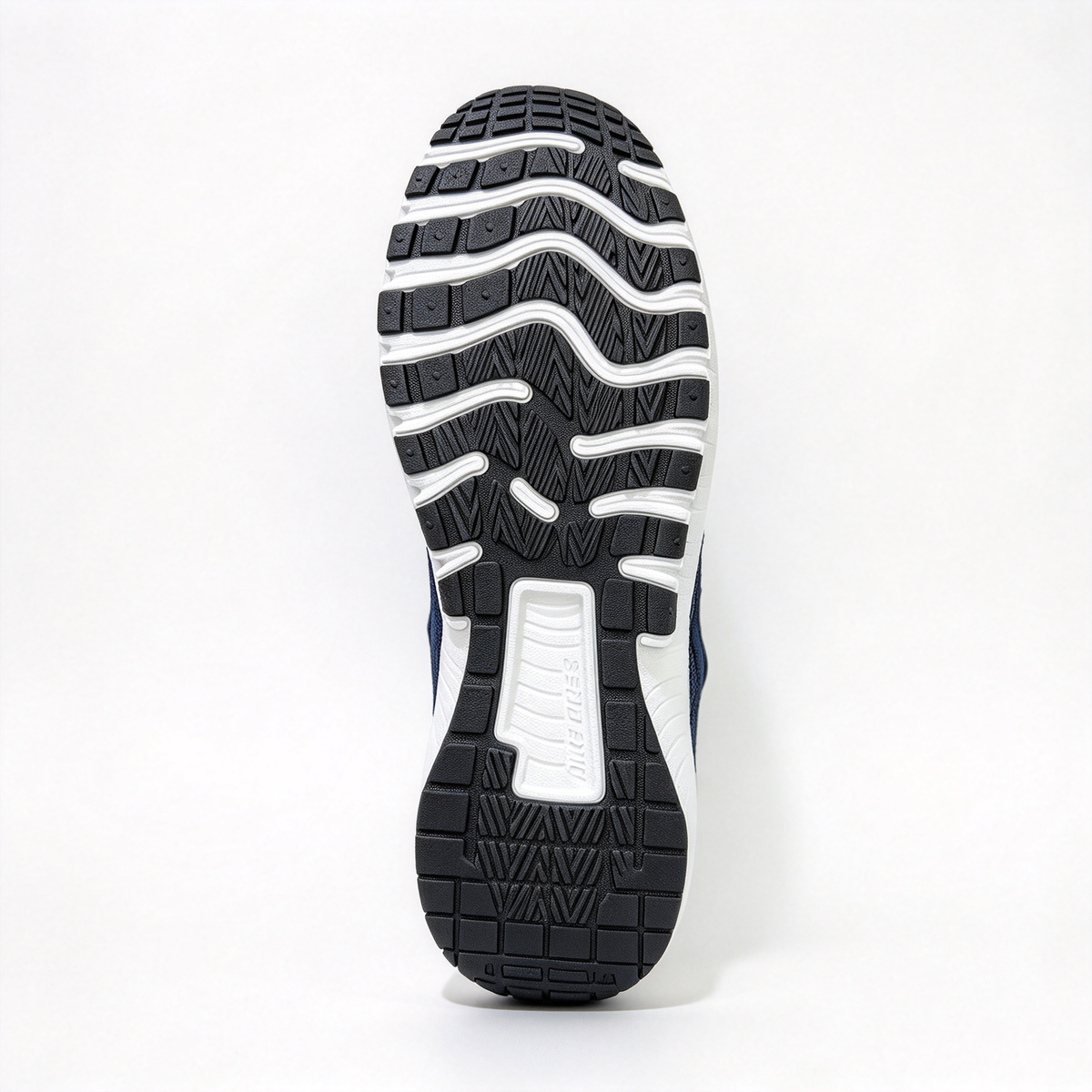 Nike Free Metcon 6 Training Shoes | Navy/White/Black | Breathable mesh + Flywire support | Flexible forefoot + stable heel | Suitable for HIIT and weightlifting | Unisex
