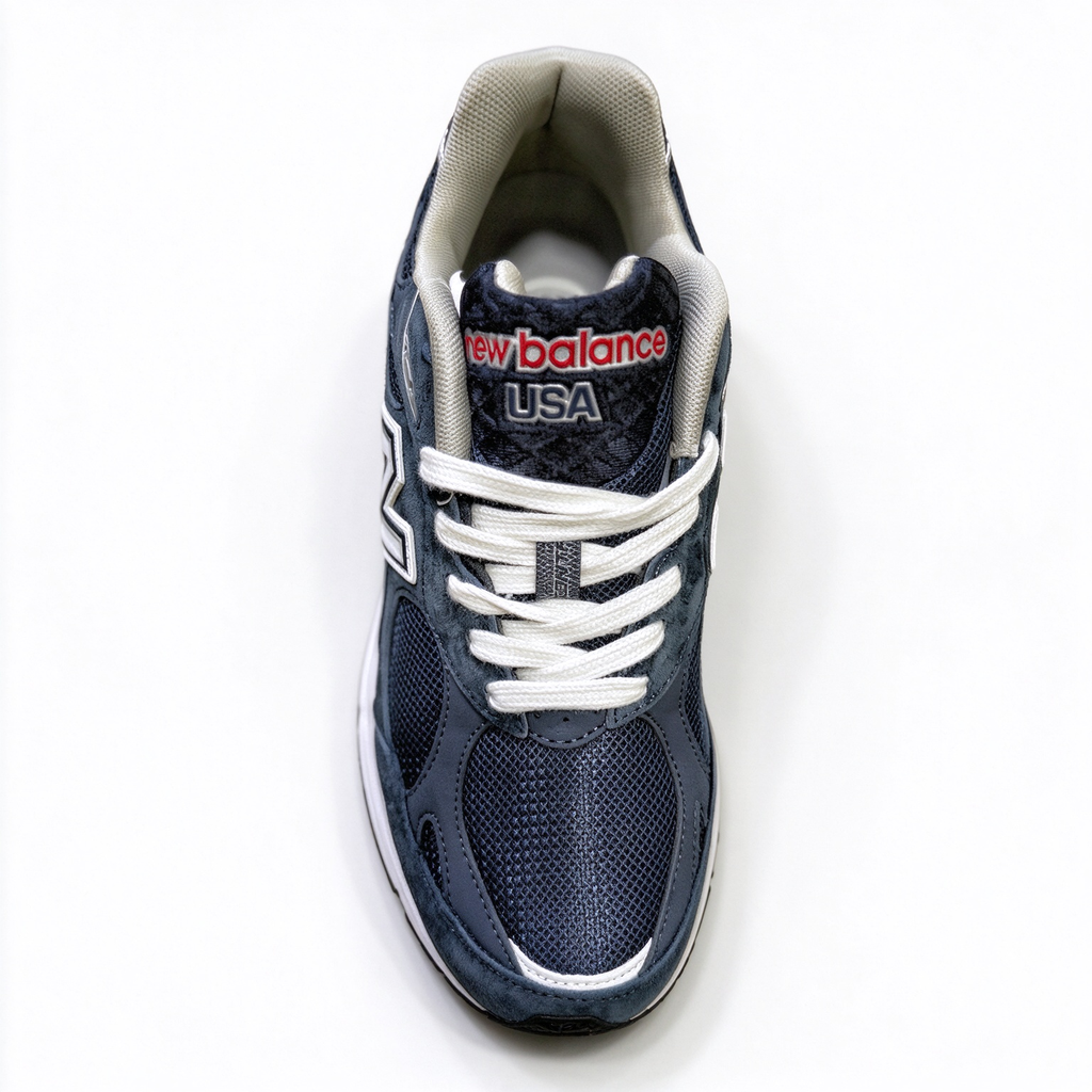 New Balance Classic American retro running shoes 990V3 navy colorway, unisex sneakers for men and women.