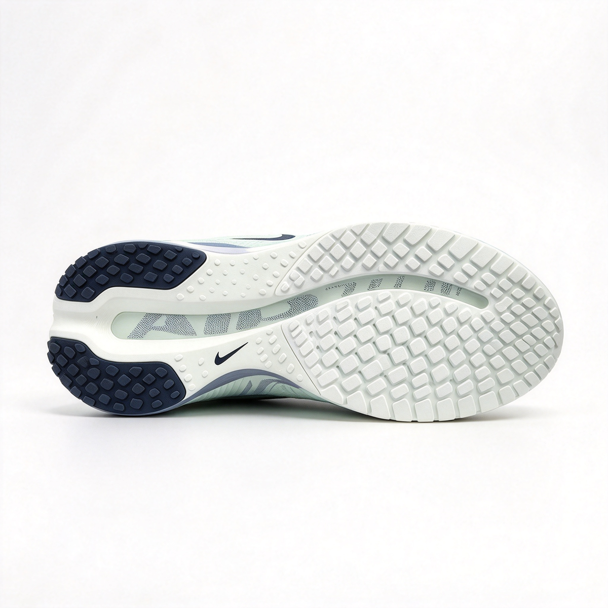 Nike Pegasus Premium Women's Road Running Shoes | Mint Green/White | Triple-cushioning system: ZoomX + Full-length Air Zoom + ReactX | Breathable mesh upper | High energy return | Suitable for daily running and fitness training