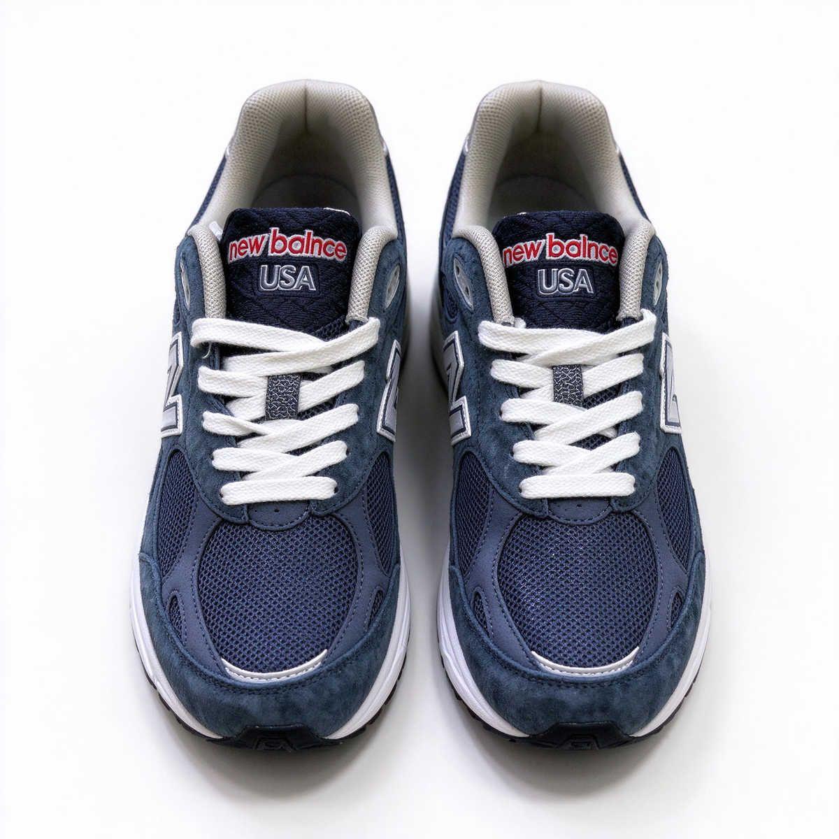 New Balance Classic American retro running shoes 990V3 navy colorway, unisex sneakers for men and women.