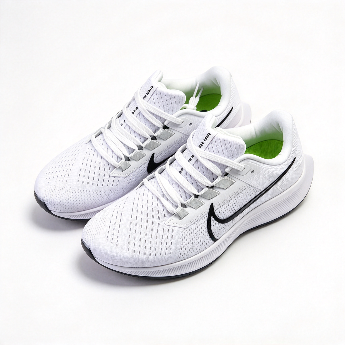 Nike Air Zoom Pegasus – White/Black/Green | React foam + Zoom Air cushioning | Breathable mesh upper | Roomy toe box | Suitable for road running and everyday wear | Unisex