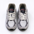 New Balance 990v3 inherits the classic 990 series USA design, iconic castlerock grey colorway. Made of premium pig suede + breathable mesh upper, retro dad shoe silhouette, versatile for daily streetwear.
