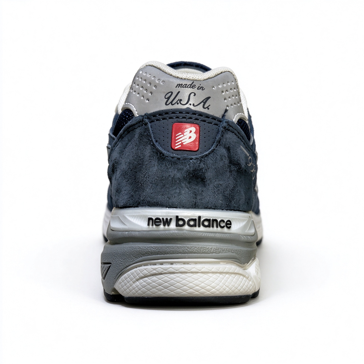 New Balance Classic American retro running shoes 990V3 navy colorway, unisex sneakers for men and women.