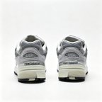 New Balance 992 'Classic Grey' | Premium Suede & Mesh + ABZORB Cushioning + Made in USA, Unisex Lifestyle Sneakers, Iconic Retro Runner & Steve Jobs Style Dad Shoes