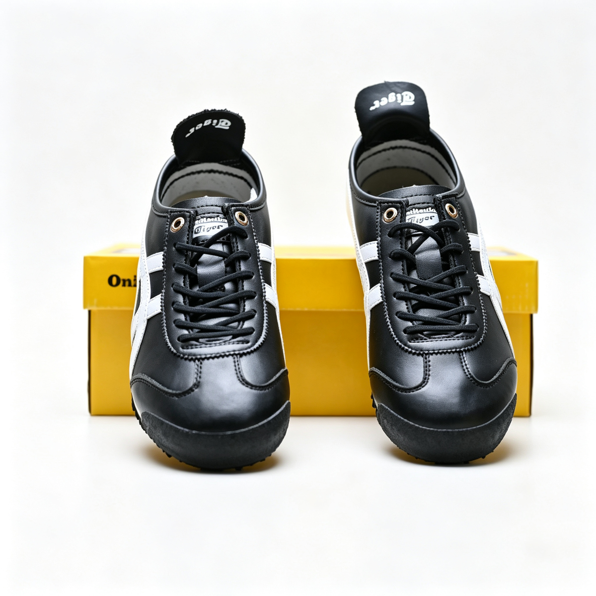 Onitsuka Tiger Mexico 66 SD 1183A872-003 | Black/White Leather Retro Sneakers | Unisex Classic Vintage Running Shoes