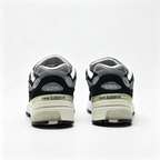 New Balance 992 'Black Grey' | Premium Suede & Mesh + ABZORB Cushioning + Made in USA, Men's & Women's Lifestyle Sneakers, Classic Retro Runner & Streetwear Essential